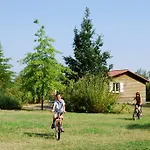 Lagrange Vacances Port Lalande 2* Castelmoron-sur-Lot