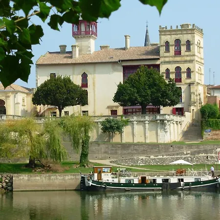 Lagrange Port Lalande 2*