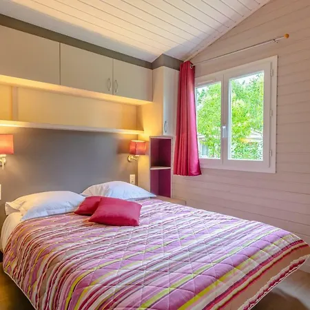 Lagrange Grand Bleu - Port Lalande ホリデーパーク