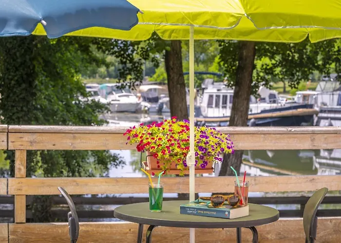 Lagrange Grand Bleu - Port Lalande