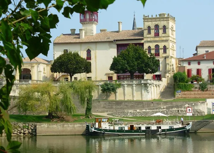 Lagrange Grand Bleu Vacances – Résidence Port Lalande 2*